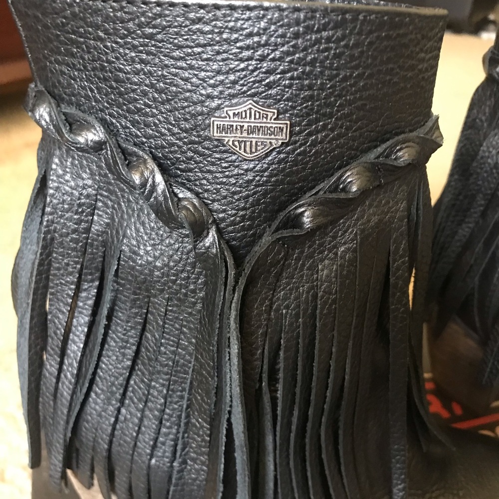 Boots-fringe